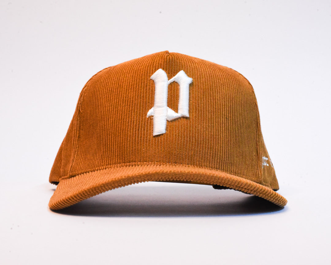 P Snapback. Brown Corduroy.
